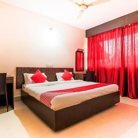 Oyo 18794 Hotel Colva Plaza Экстерьер фото