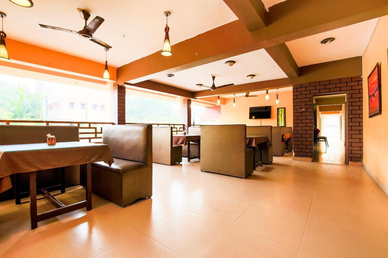 Oyo 18794 Hotel Colva Plaza Экстерьер фото