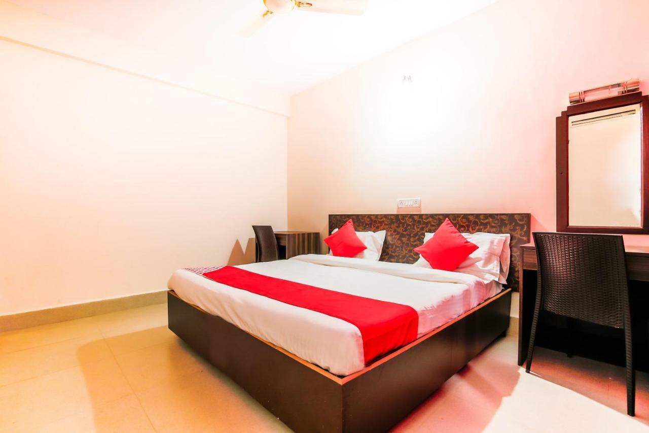 Oyo 18794 Hotel Colva Plaza Экстерьер фото