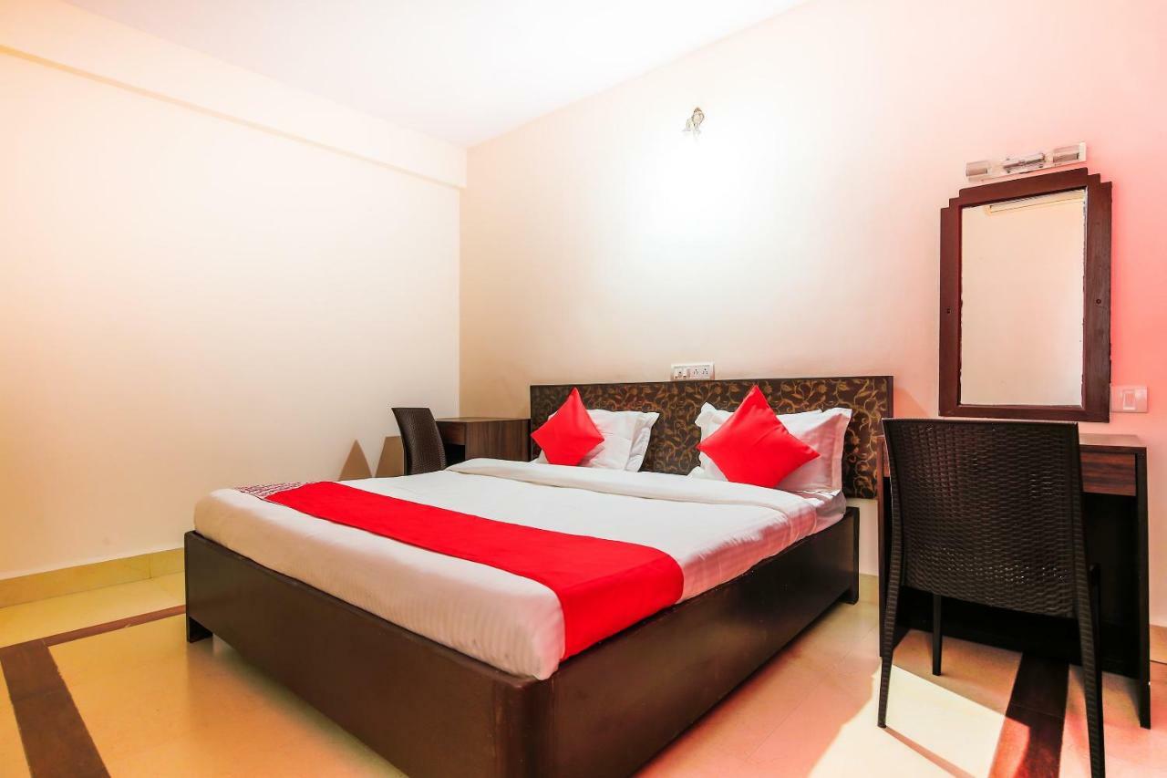 Oyo 18794 Hotel Colva Plaza Экстерьер фото